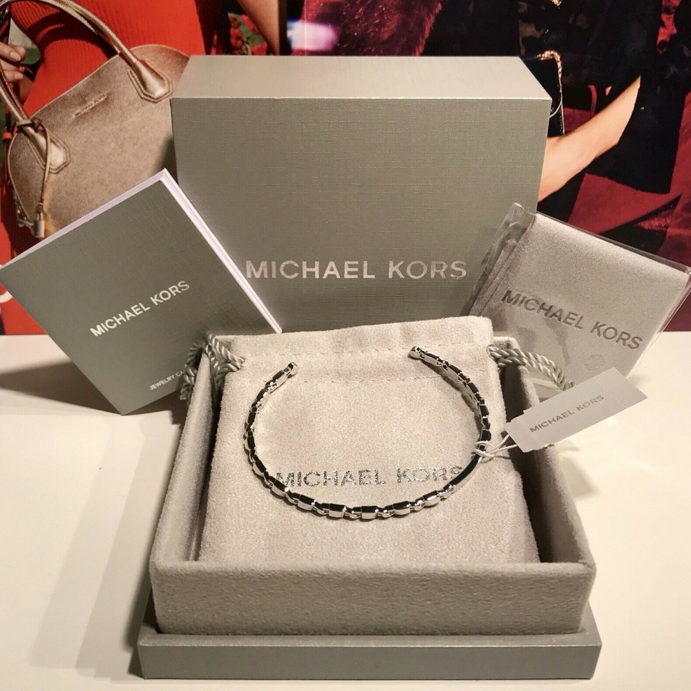 ๐ NWT!! $175 MICHAEL KORS Mercer Link Silver Cuff - Picture 2 of 7